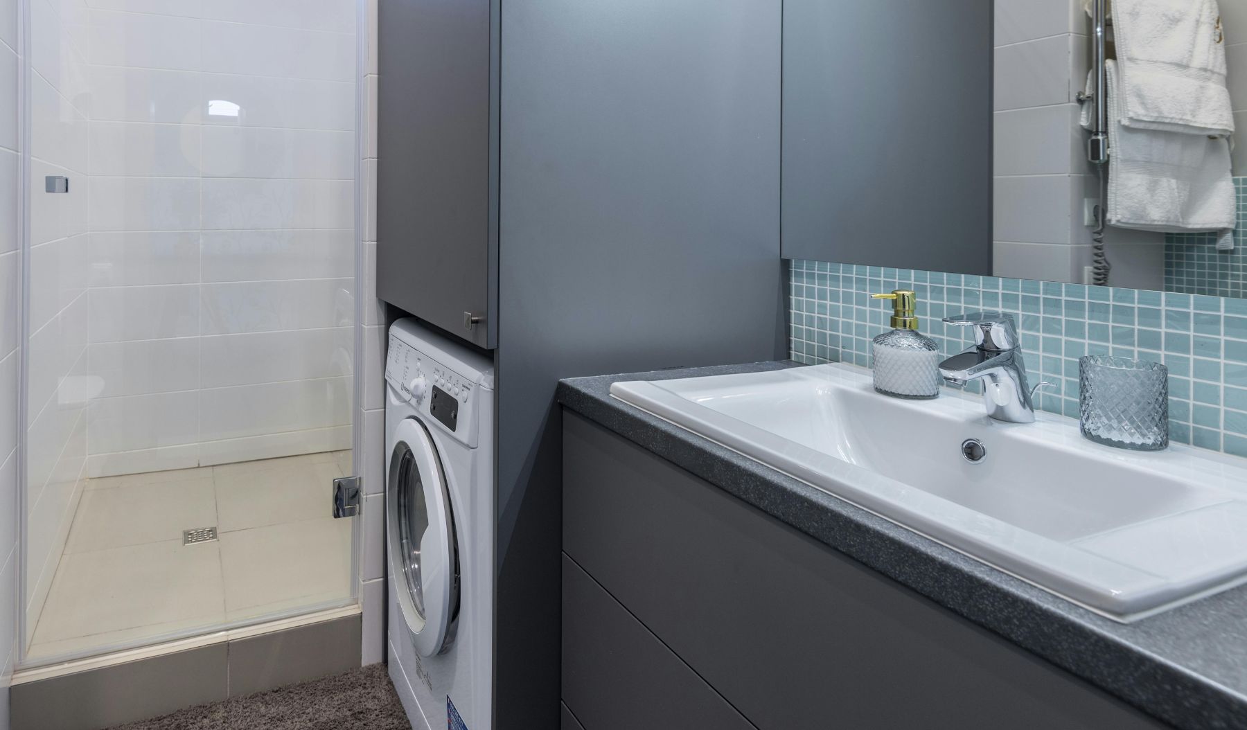 Laundry & Linen Cabinets