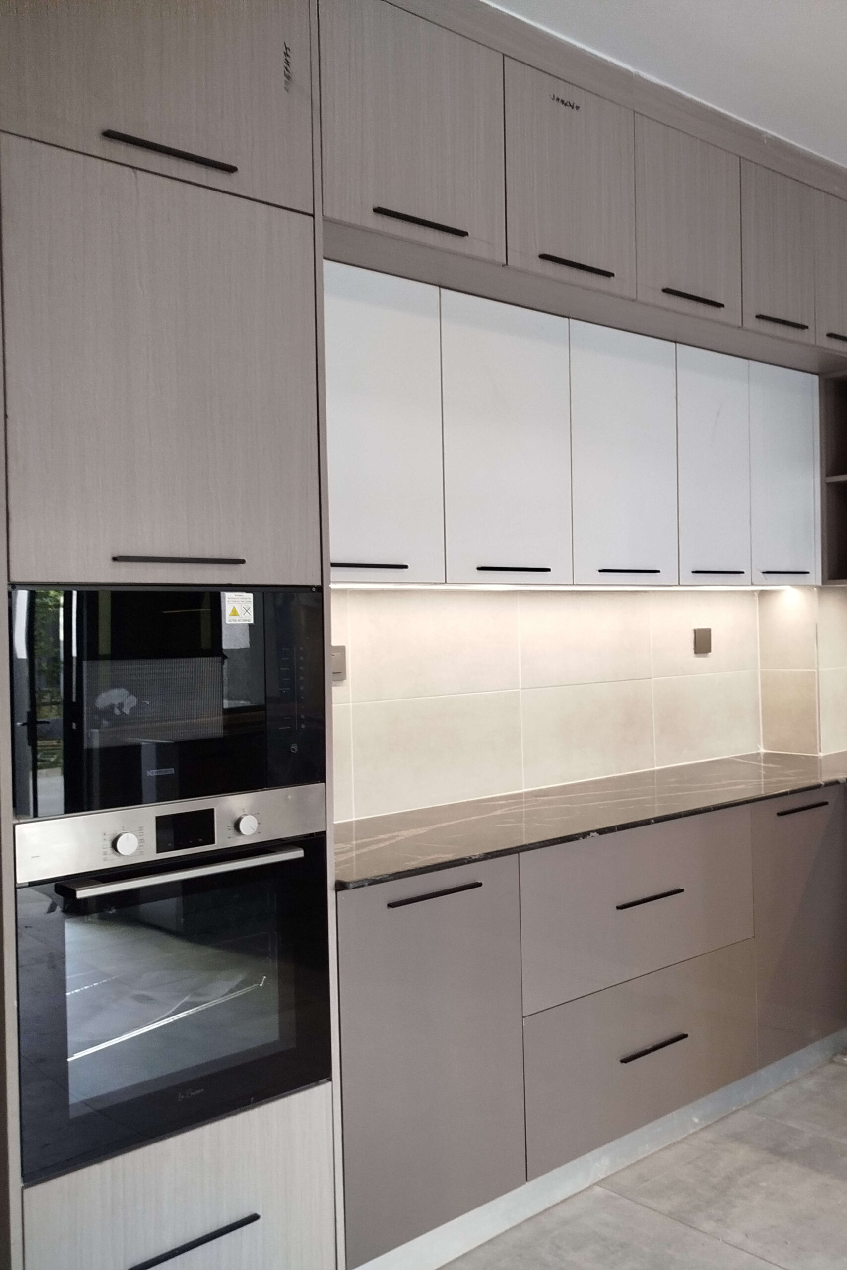 Sleek Modern Kitchen Project Image